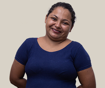 Lorraine Alves